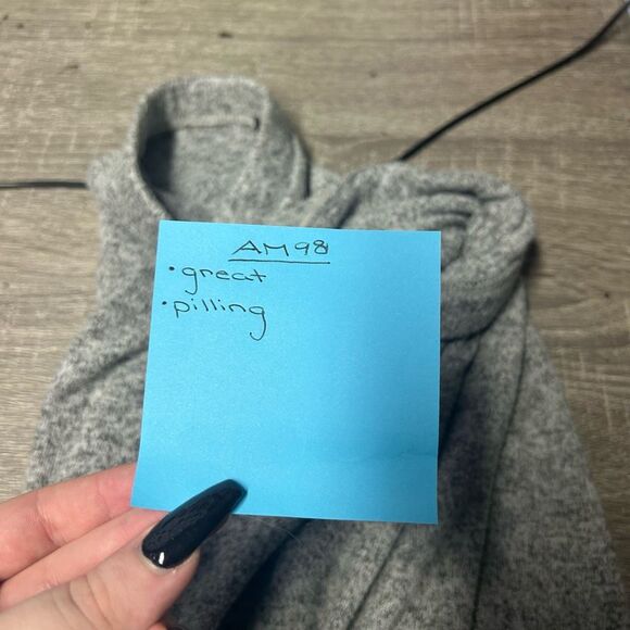 Express Gray Straight & Pencil Skirt Size XS Pull On Knitted Stretch Knee Length - Picture 10 of 10